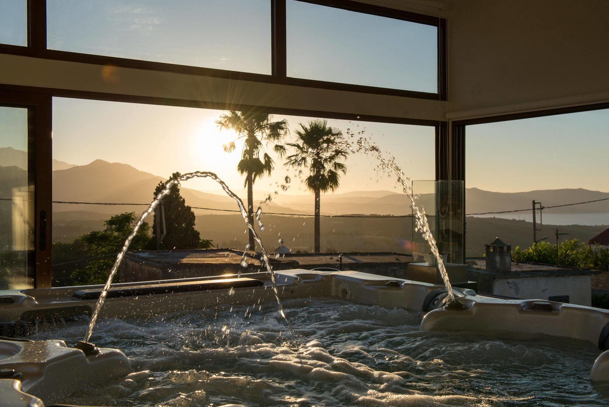 Athina House Spa & Hammam Arkhondikí エクステリア 写真